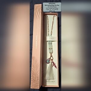 With Soaring Wings She Flies RBP6264RG